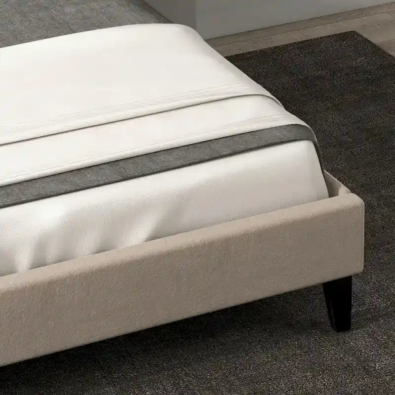 Gepolsterter Bettrahmen mit Wingback-Kopfteil, King-Size